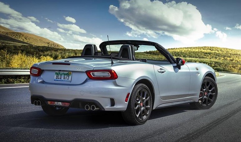 2020 Fiat 124 Spider Powered with new engine system