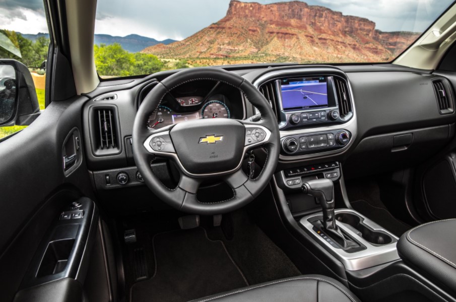 2021 Chevy Colorado new interior design