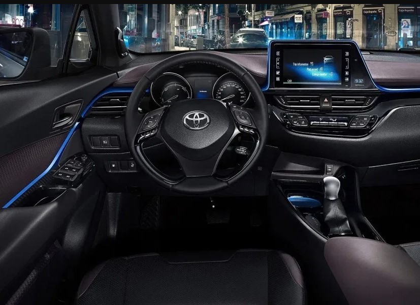 2021 Toyota C-HR new interior design