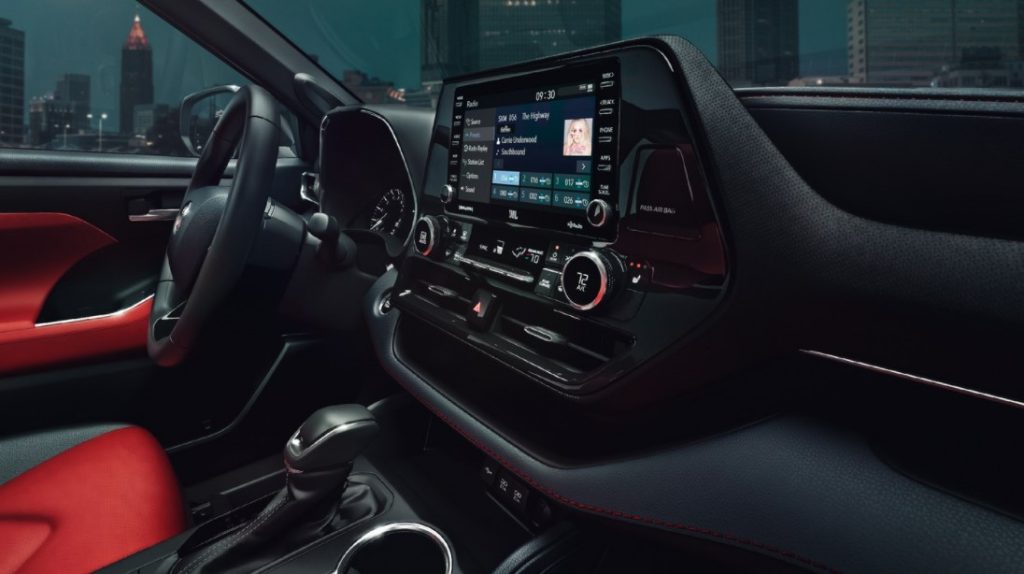 2021 Toyota Highlander Navigation and Infotainment